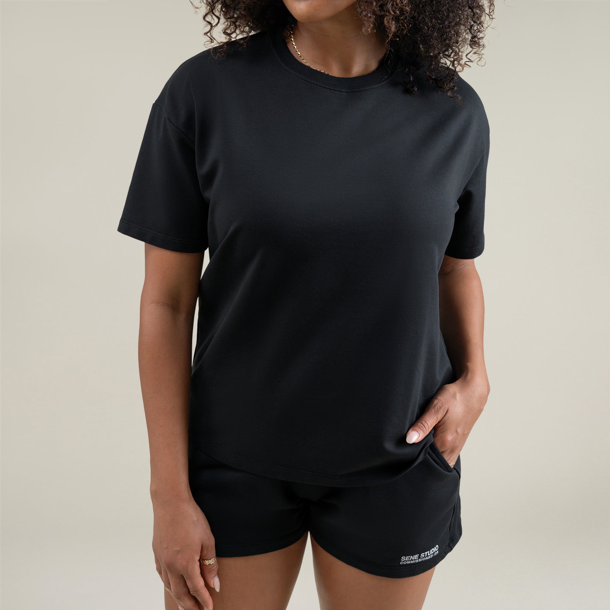  custom t-shirt tee model Melissa in Black