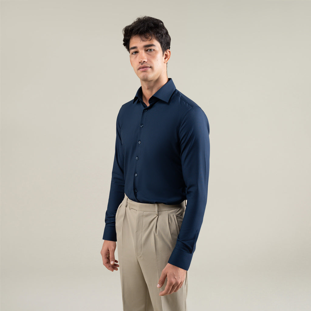 Tags:(6'1"|165) Custom Bespoke Tailored Spread Shirt model Jessey in Ocean BreezeTech