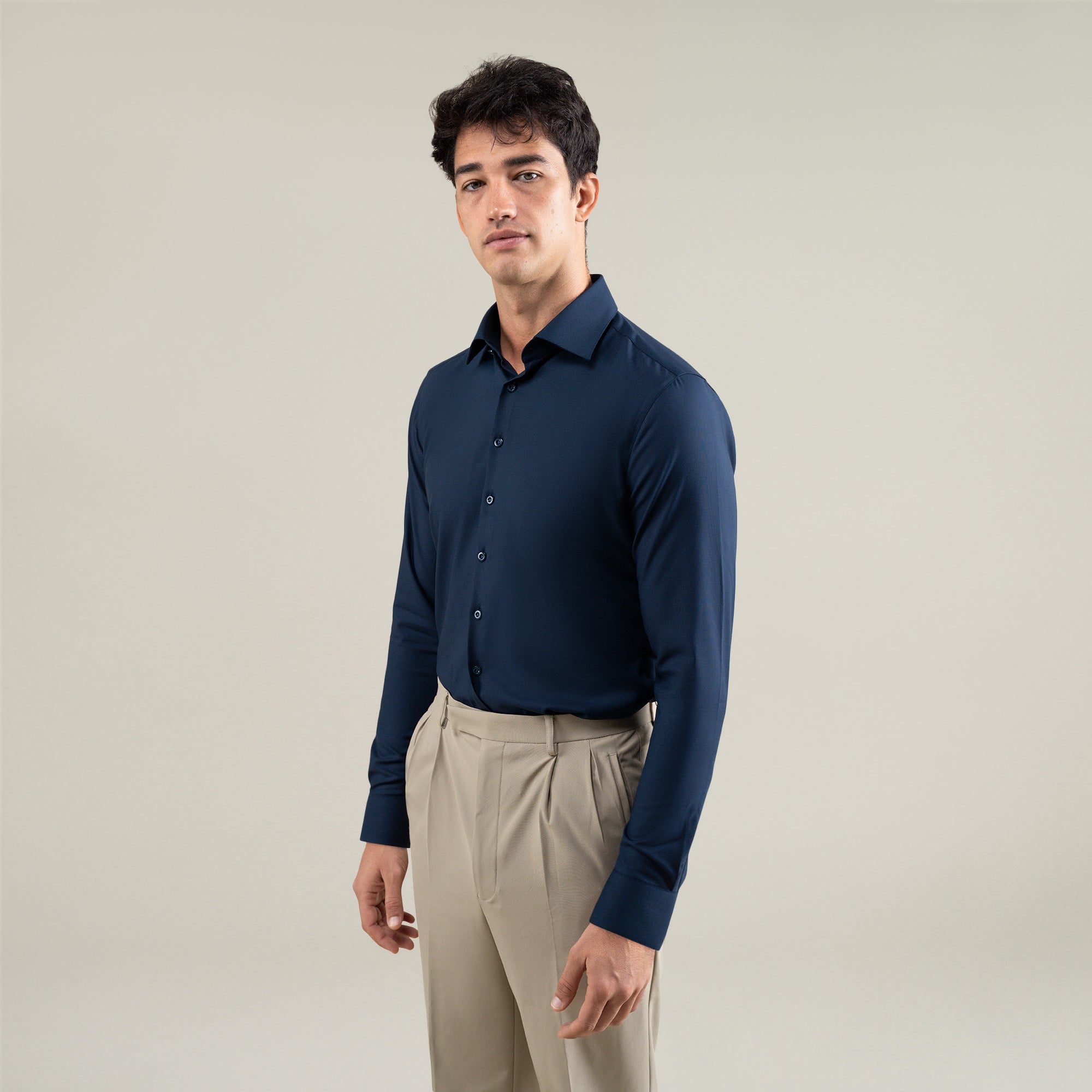 Tags:(6'1"|165) Custom Bespoke Tailored Spread Shirt model Jessey in Ocean BreezeTech
