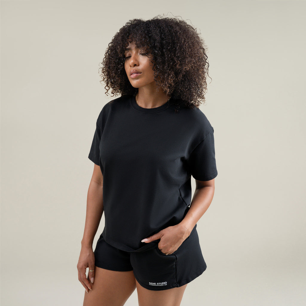 custom t-shirt tee model Melissa in Black