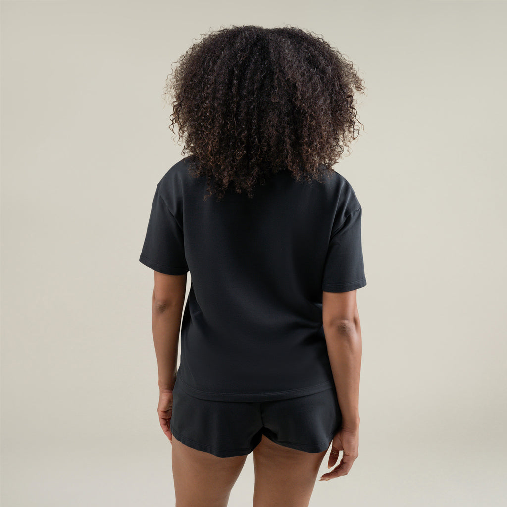  custom t-shirt tee model Melissa in Black