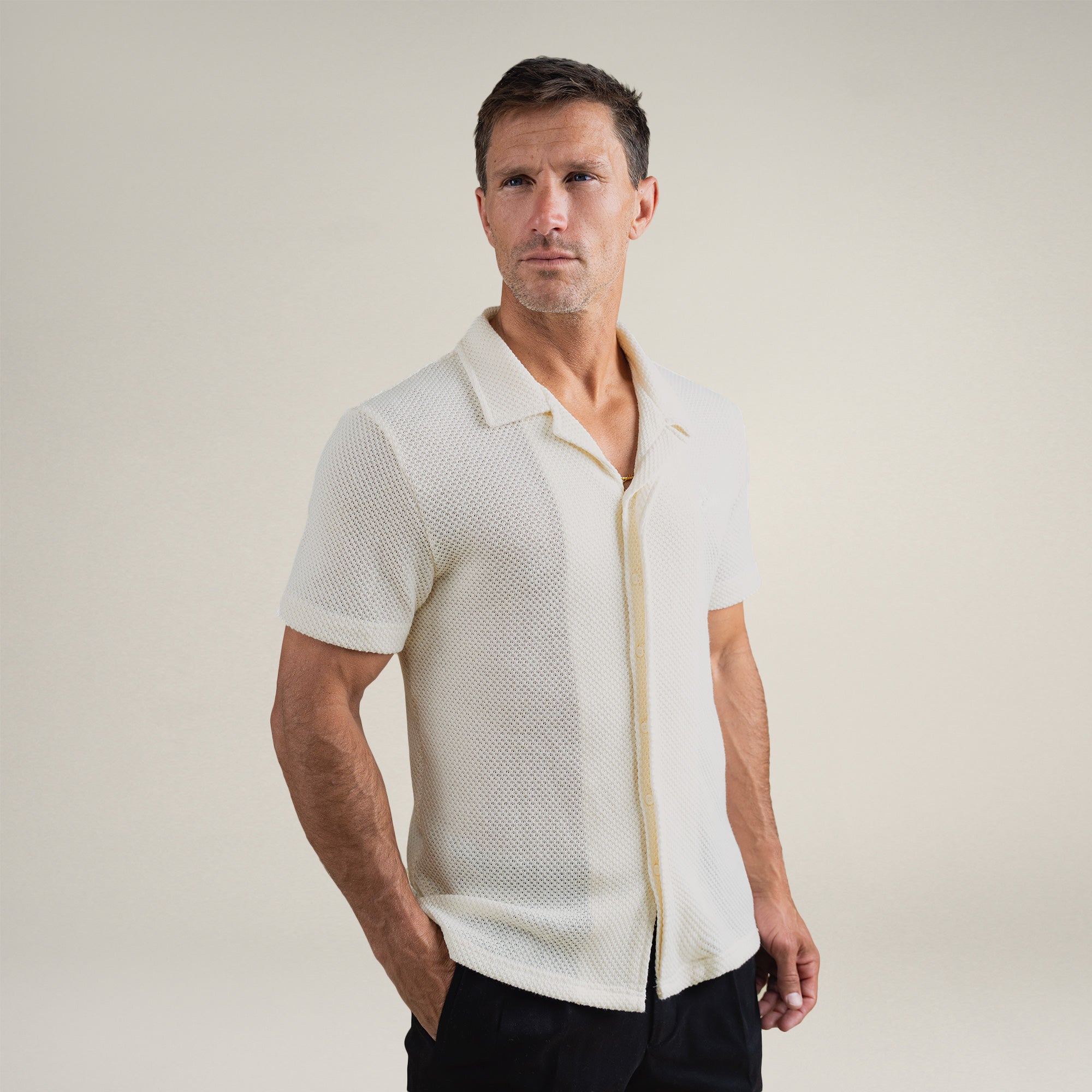Tags:(6'0" - 180 lbs|Medium) Custom Knit Camp Shirt model Tyler in Cream