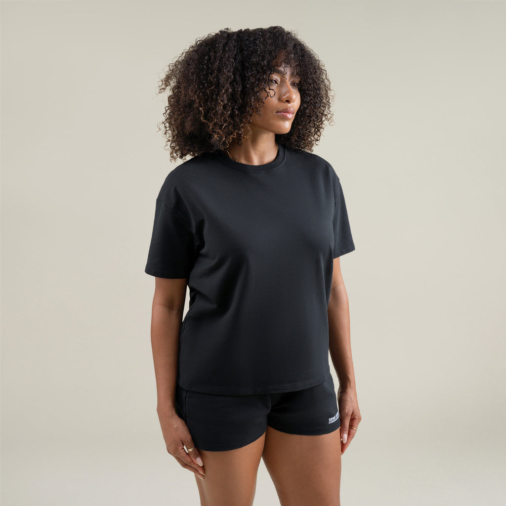  custom t-shirt tee model Melissa in Black
