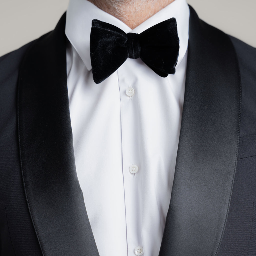 Custom Shawl Collar Tuxedo model Guillermo in Black