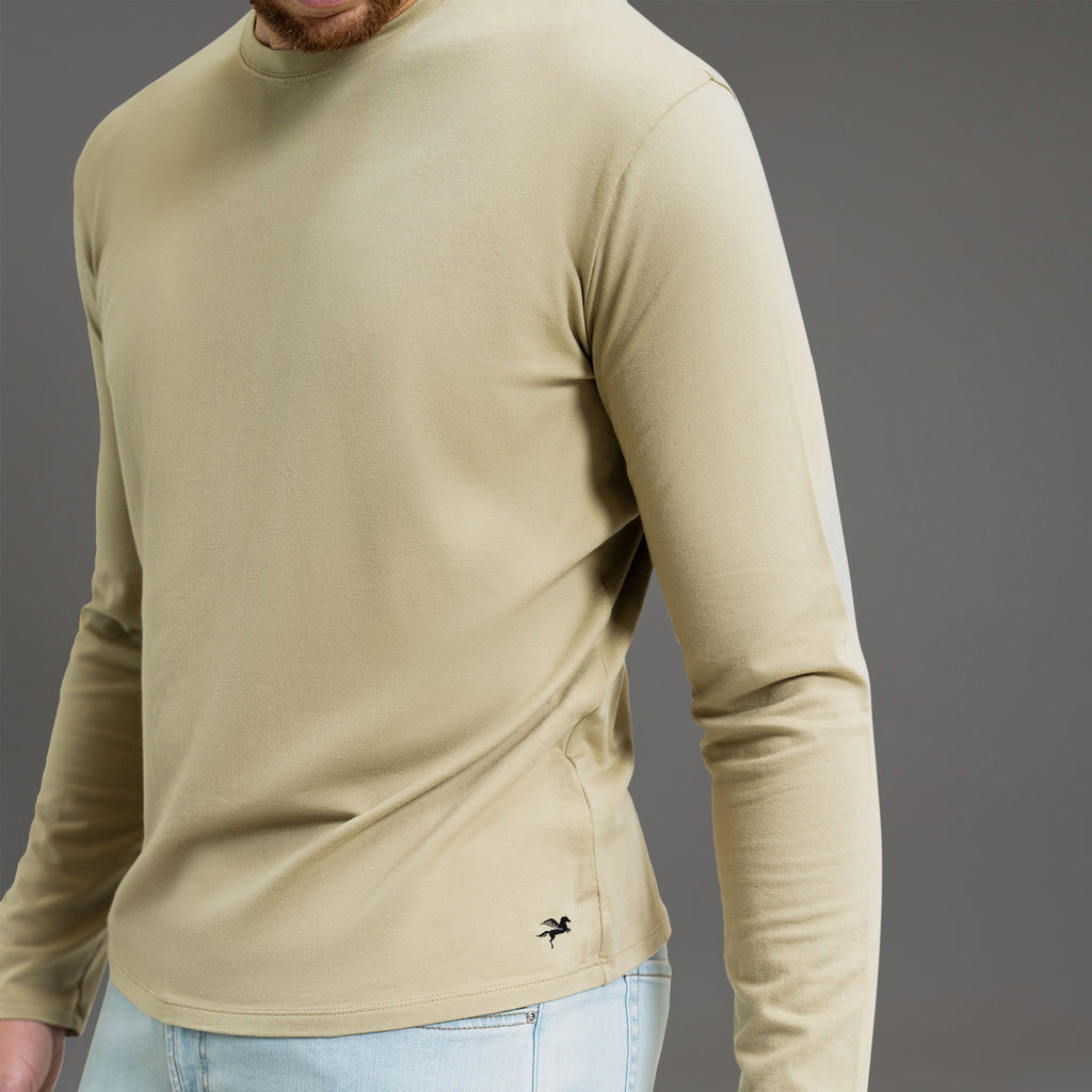 Custom longsleeve t-shirt on model Glen in Sand