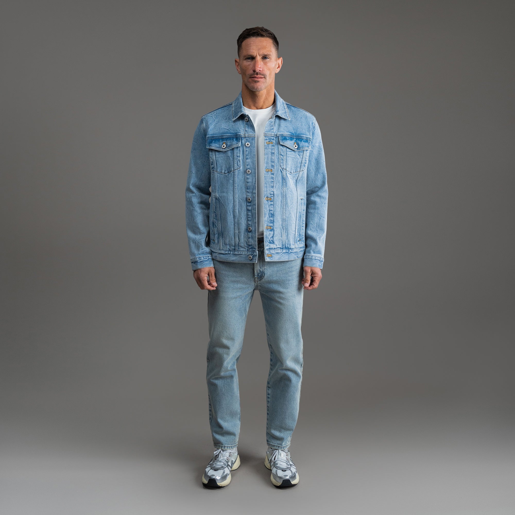 Tags:(6'0" - 180 lbs|Tailored) men's custom denim jacket model Tyler in Sandblast