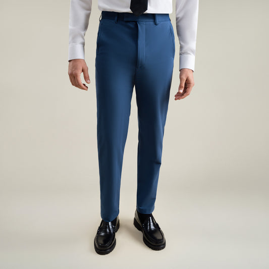 Tags:(6'1"|165) Bespoke custom athleisure technical athletic stretch suit los angeles model Jessey in Italian Blue