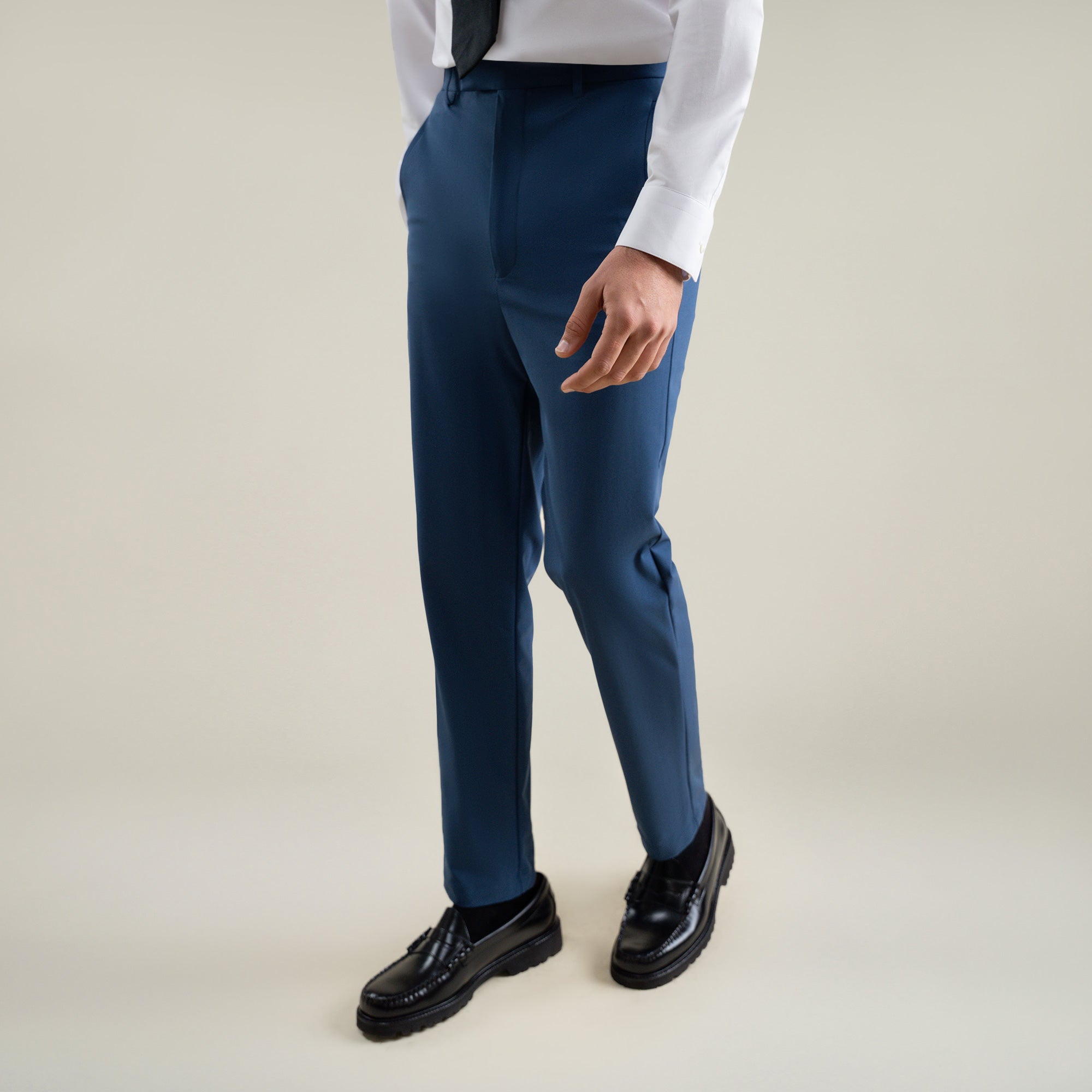 Tags:(6'1"|165) Bespoke custom athleisure technical athletic stretch suit los angeles model Jessey in Italian Blue