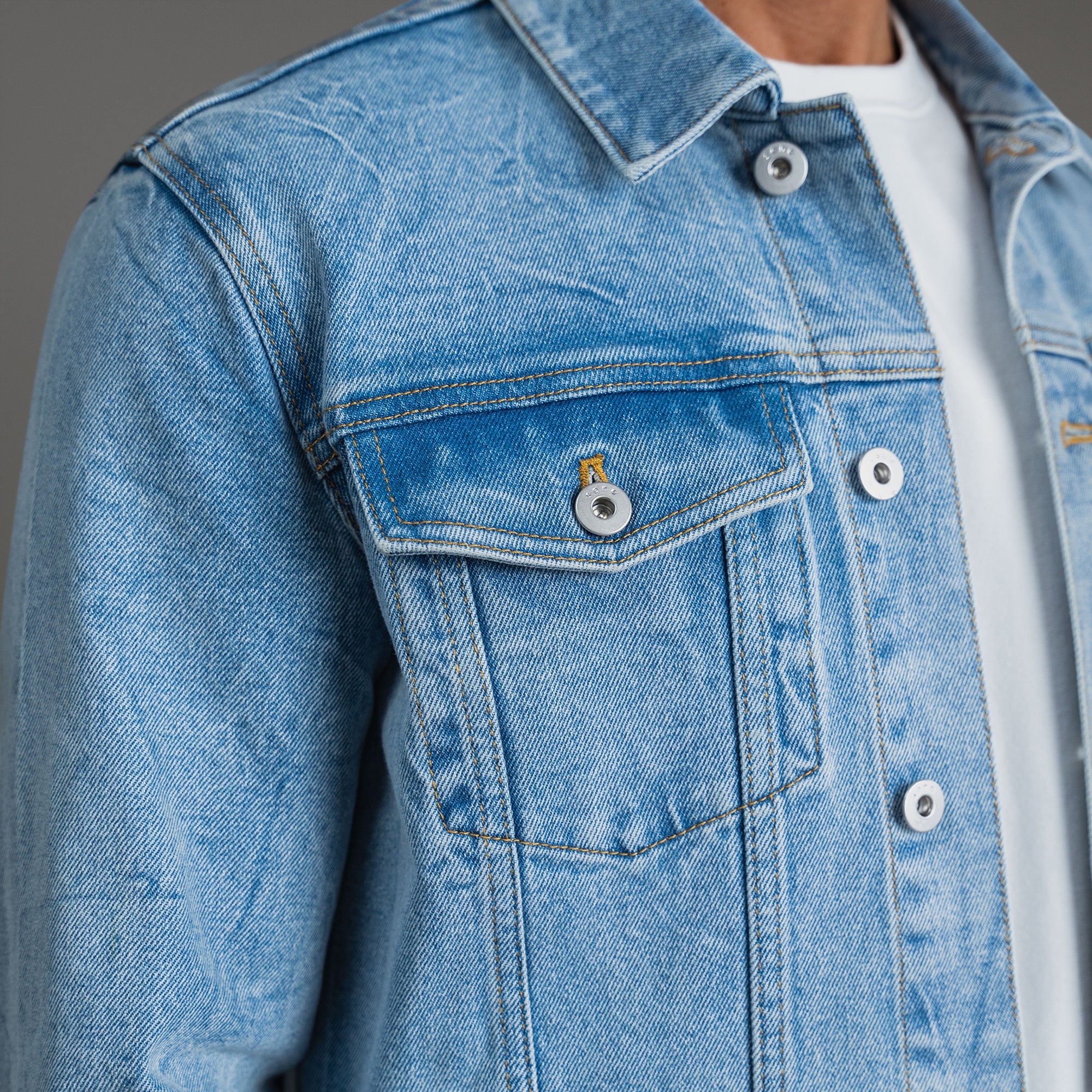 Tags:(6'0" - 180 lbs|Tailored) men's custom denim jacket model Tyler in Sandblast