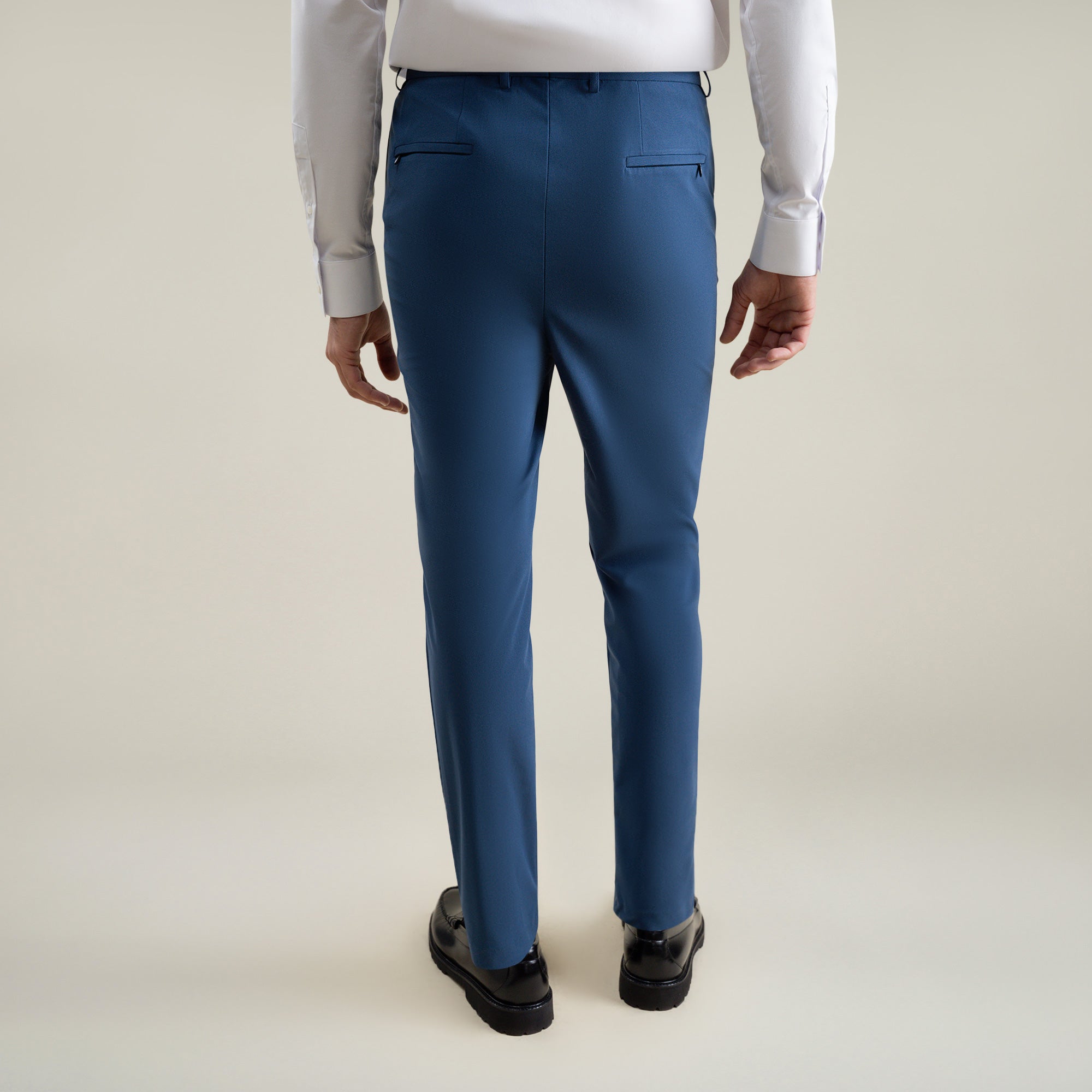 Tags:(6'1"|165) Bespoke custom athleisure technical athletic stretch suit los angeles model Jessey in Italian Blue