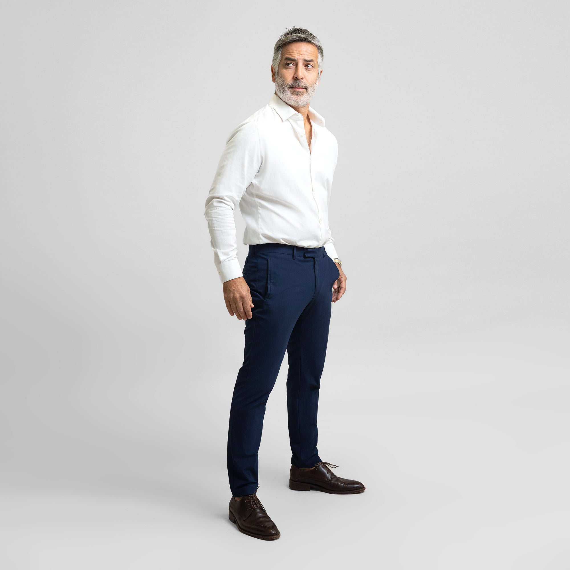 bespoke custom trousers pant chino performance technical model Guillermo in Navy