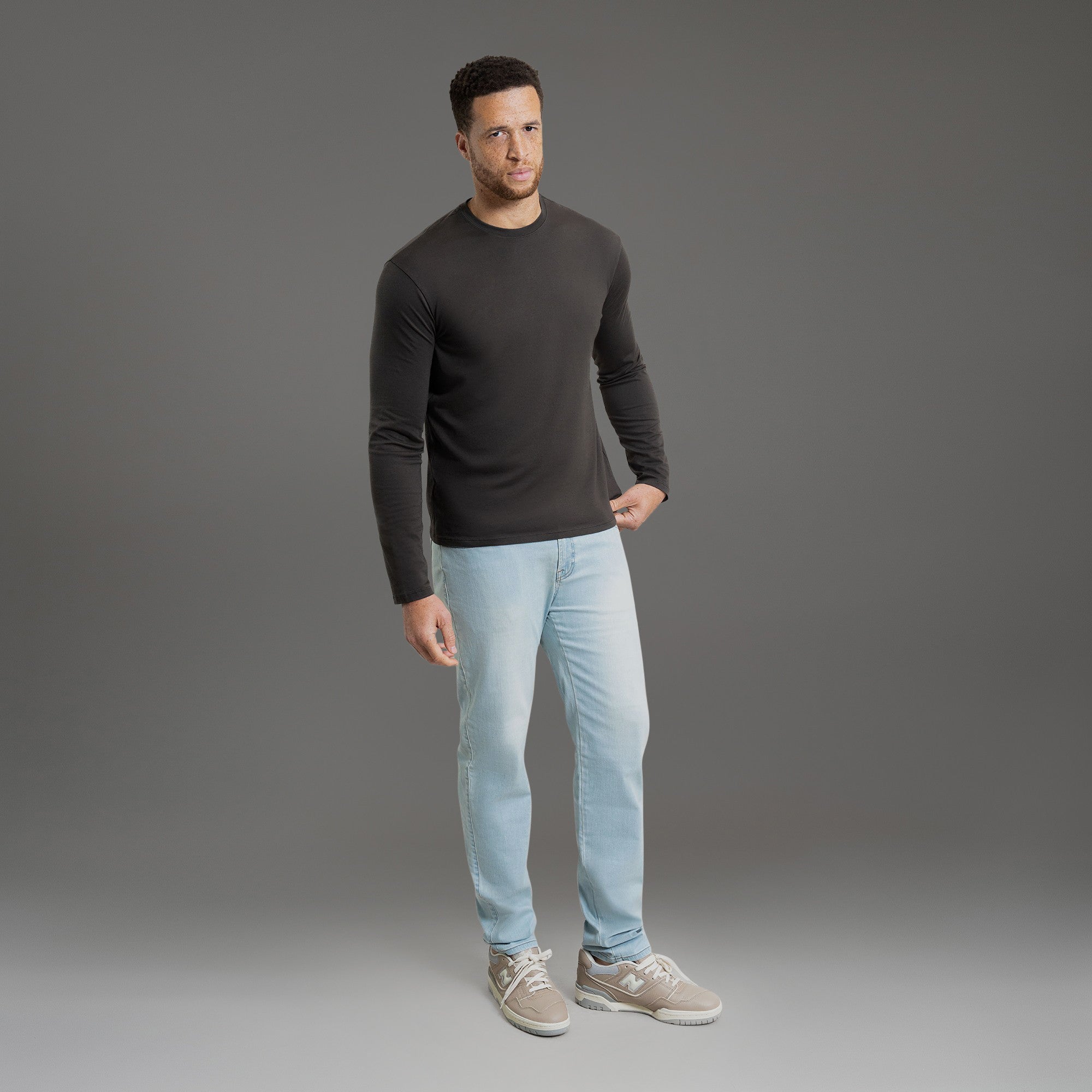 Custom longsleeve t-shirt on model Glen in Ash