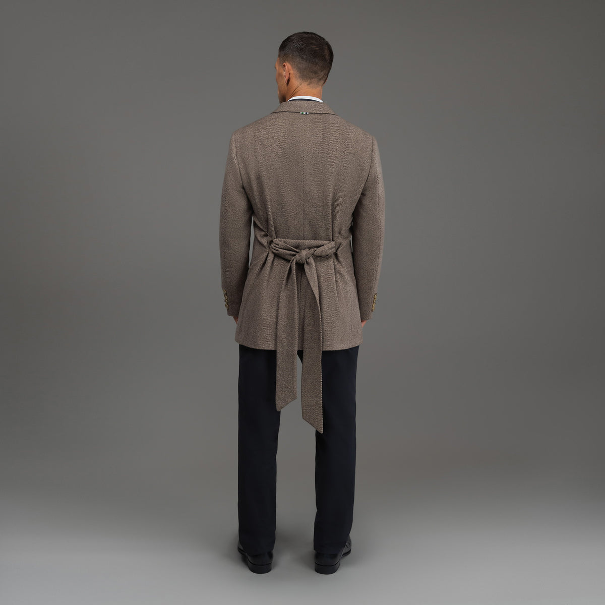Tags:(6'0"|180 lbs) Bespoke custom linen men's suit los angeles model Tyler in  Brown