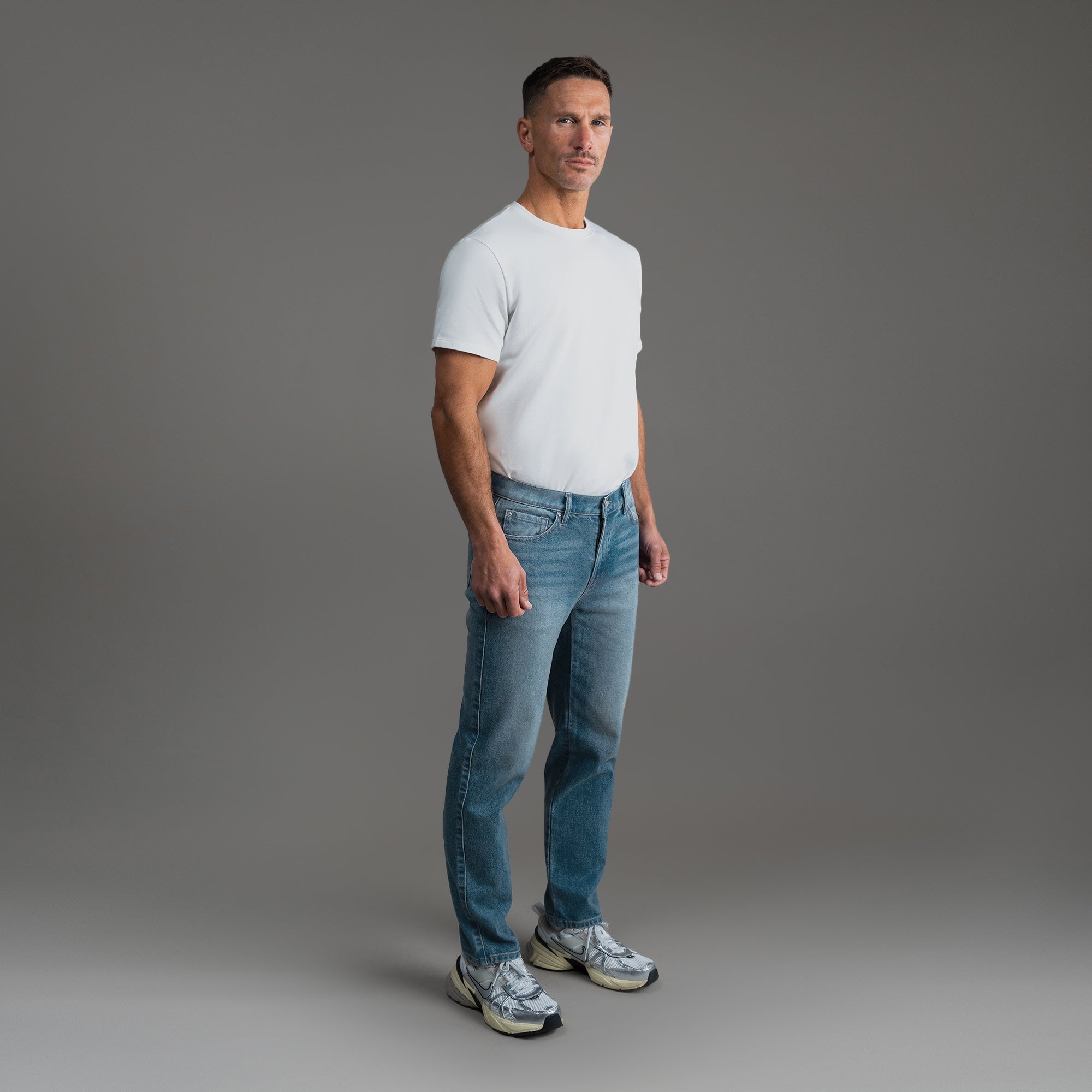 Tags:(Tailored Fit) sizeless bespoke custom jeans model Tyler in Indigo Dune