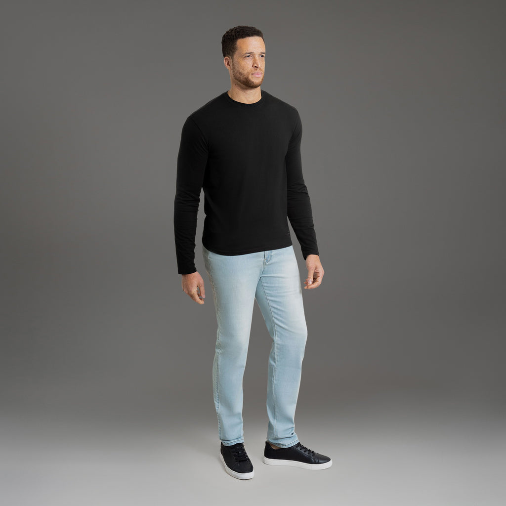 Custom longsleeve t-shirt on model Glen in Black