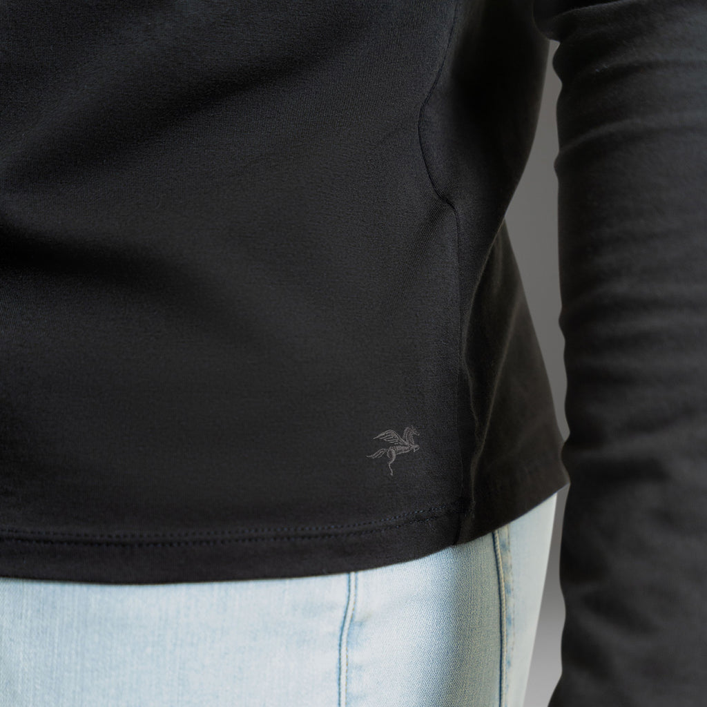 Custom longsleeve t-shirt on model Glen in Black