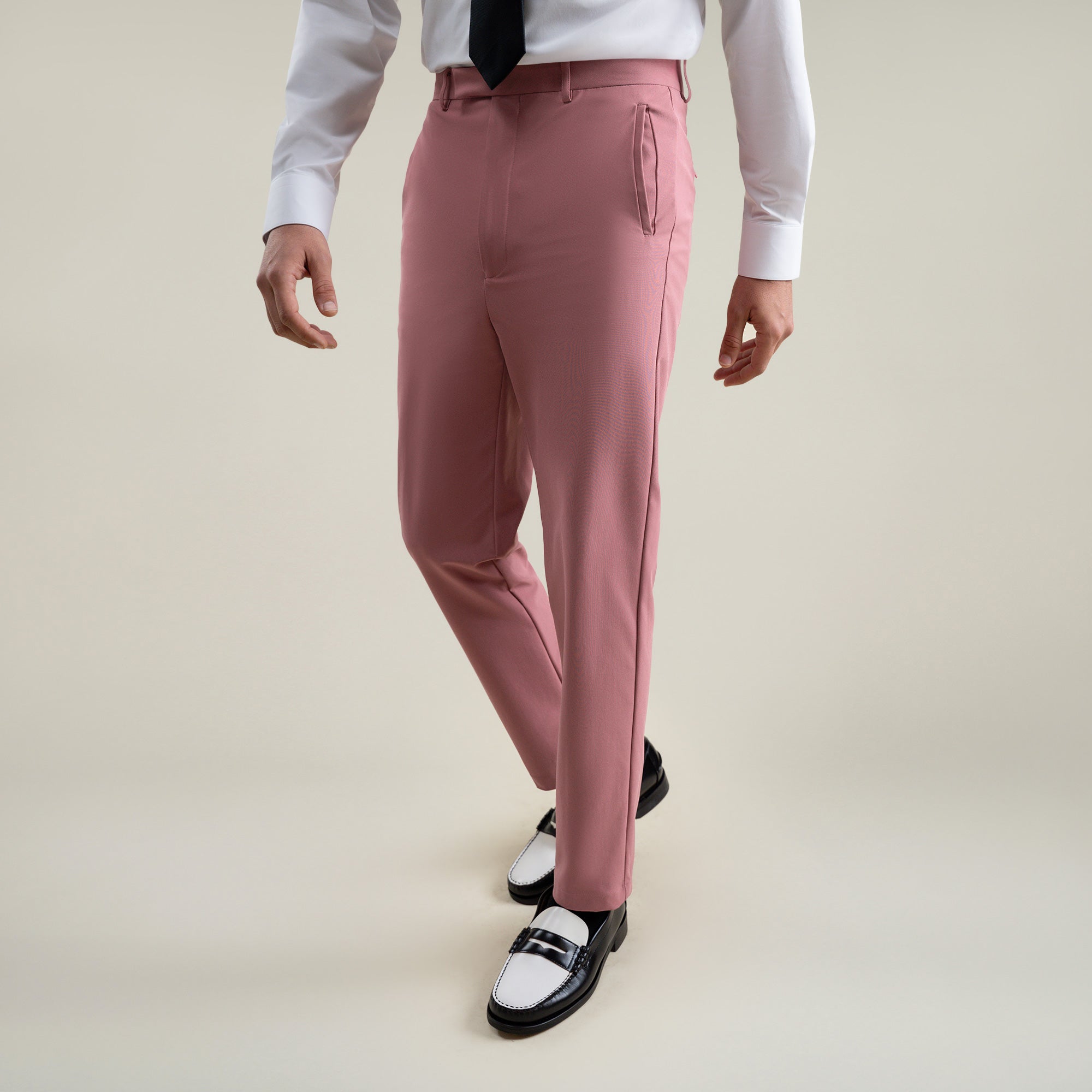 Tags:(6'1"|165) bespoke custom trousers pant chino performance technical model Jessey in Desert Rose