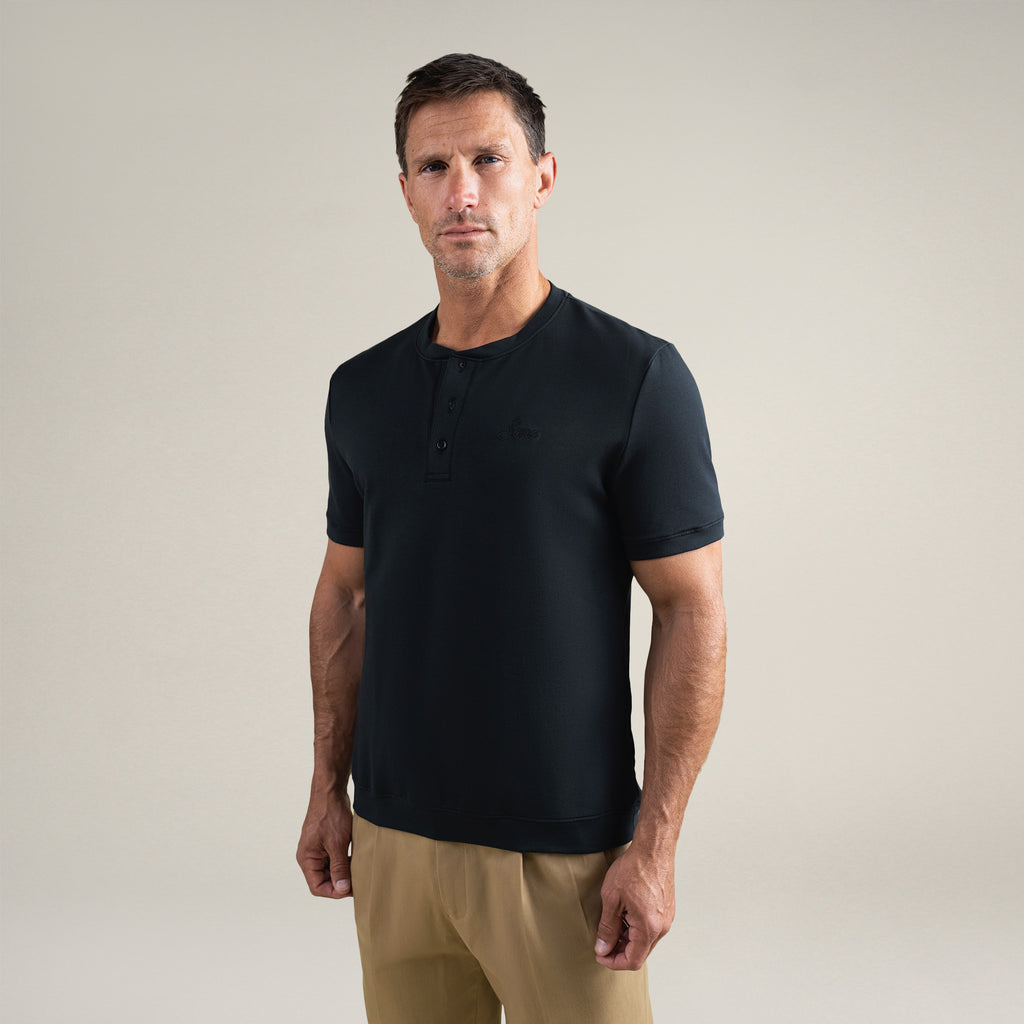 Tags:(6'0" - 180 lbs|Medium) custom t-shirt tee model Tyler in Black