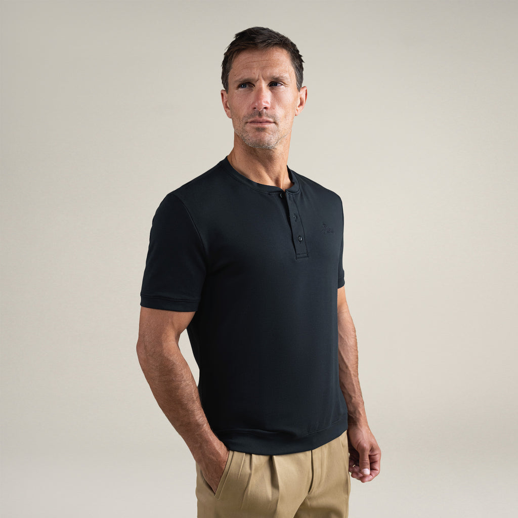 Tags:(6'0" - 180 lbs|Medium) custom t-shirt tee model Tyler in Black