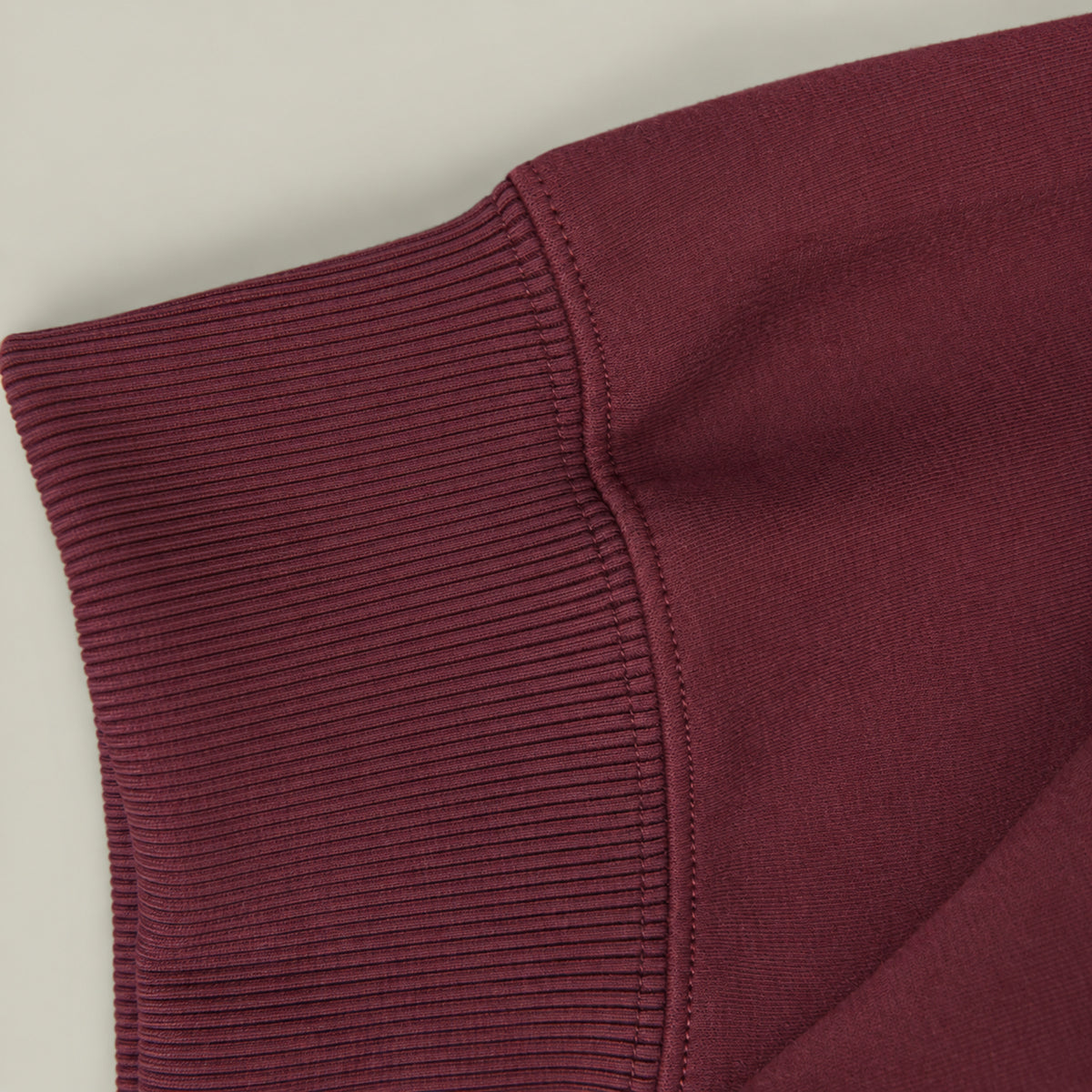 Evening Quarter-Zip model Guillermo in Burgundy