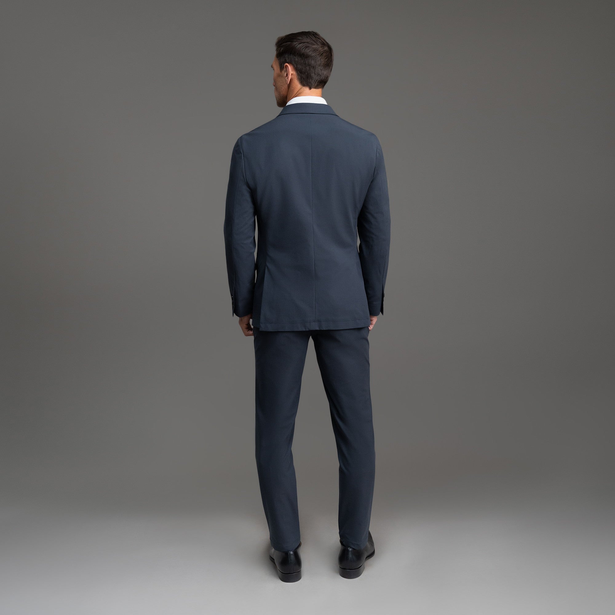 Tags:(6'0"|180 lbs) Bespoke custom linen men's suit los angeles model Tyler in Charcoal