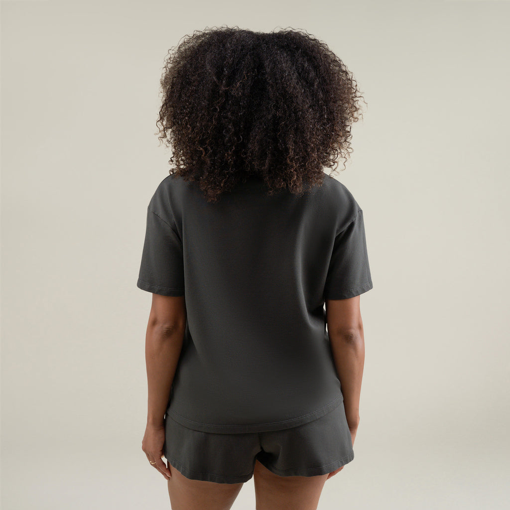  custom t-shirt tee model Melissa in Smoke