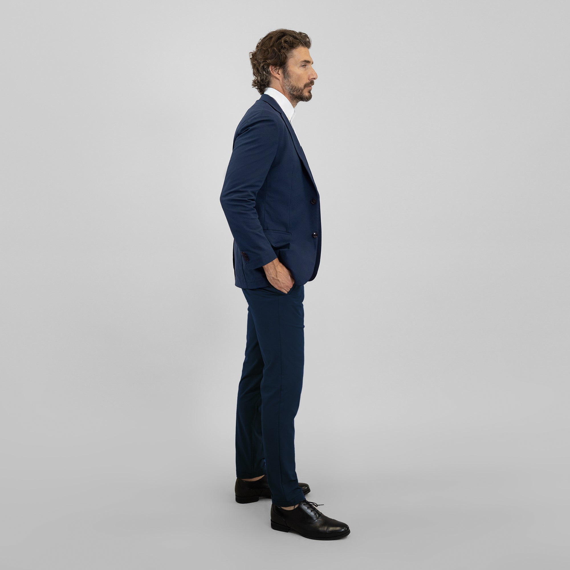 Tags:(6'0"|175 lbs) Bespoke custom athleisure technical men's suit los angeles model John in Navy