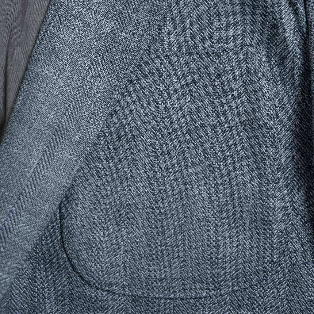 Solano Wool Linen Silk Blazer model tyler in zuma