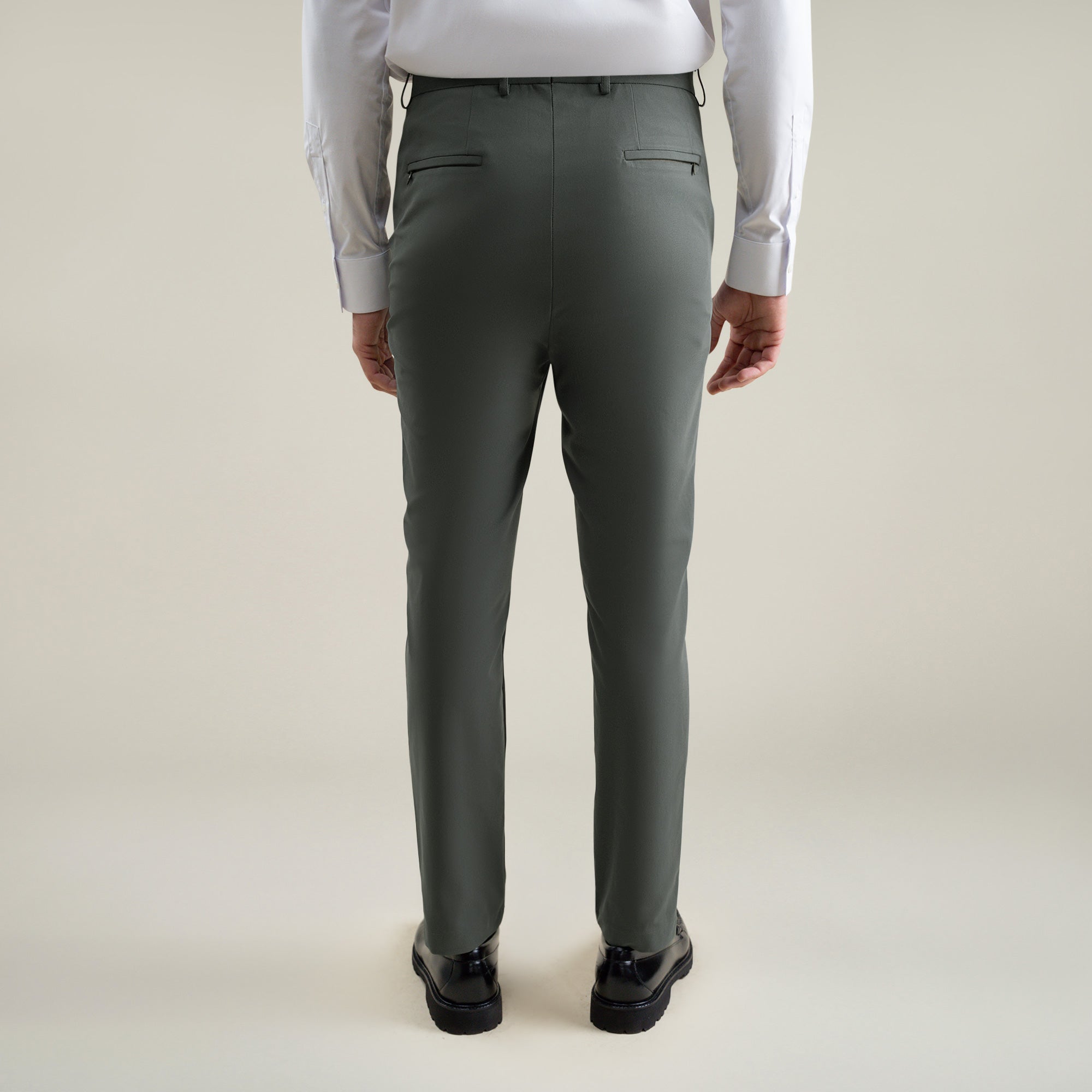 Tags:(6'1"|165) Bespoke custom athleisure technical athletic stretch suit los angeles model Jessey in Pebble