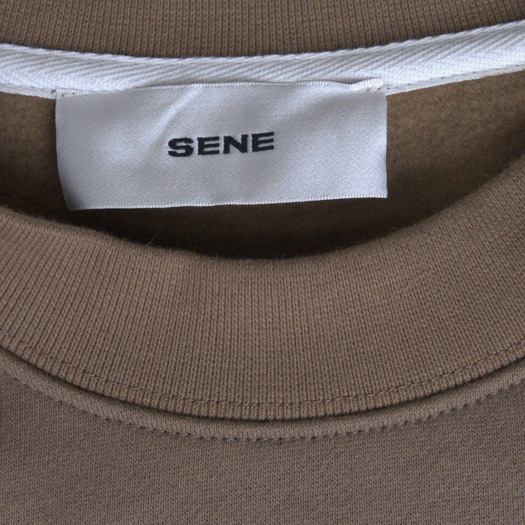 Evening Crewneck Sweater model Guillermo in Tobacco