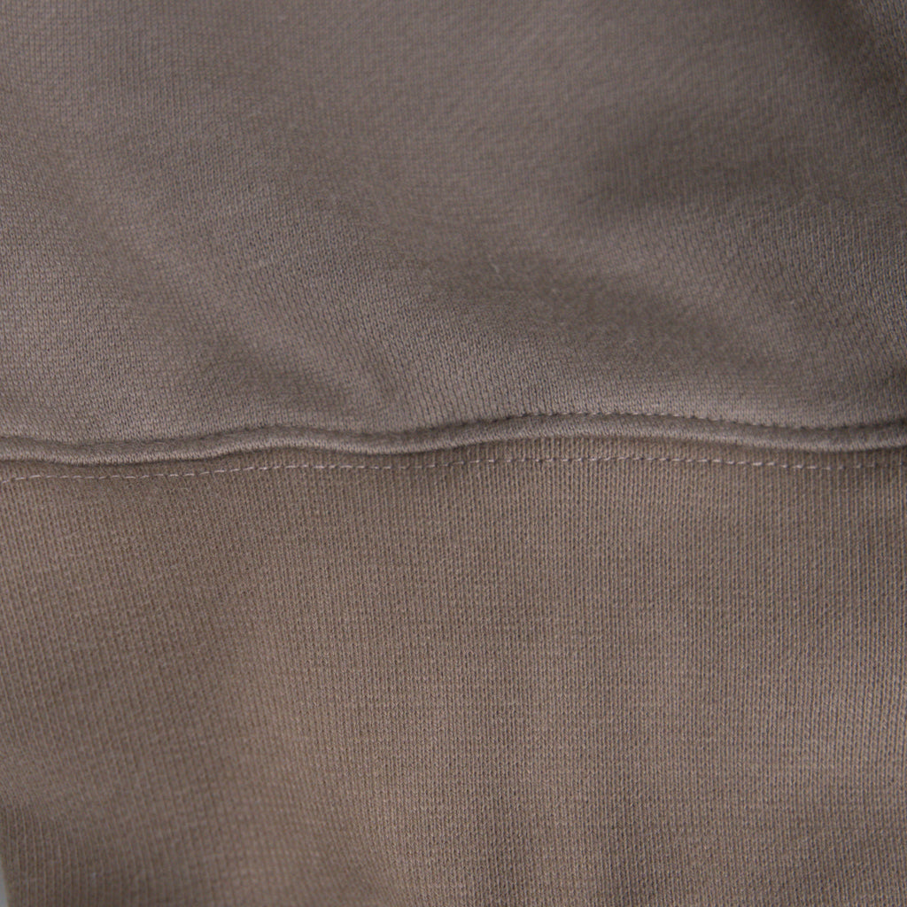 Evening Crewneck Sweater model Guillermo in Tobacco