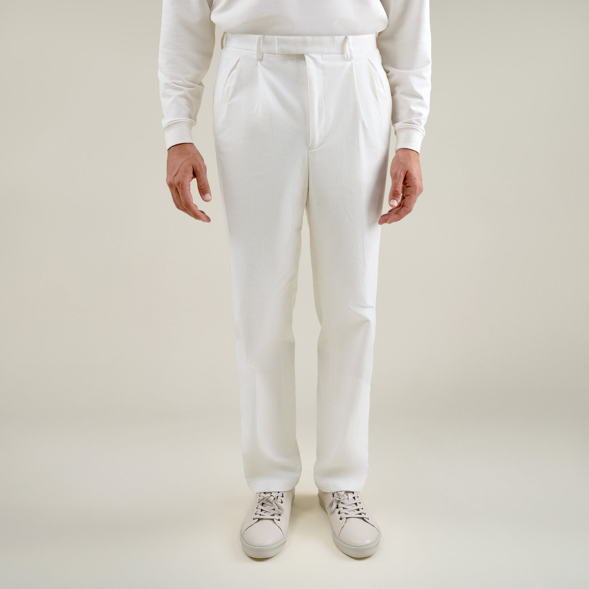 Tags:(Large | 6'1" - 165) Custom Peak Lapel Tuxedo model Jessey in White