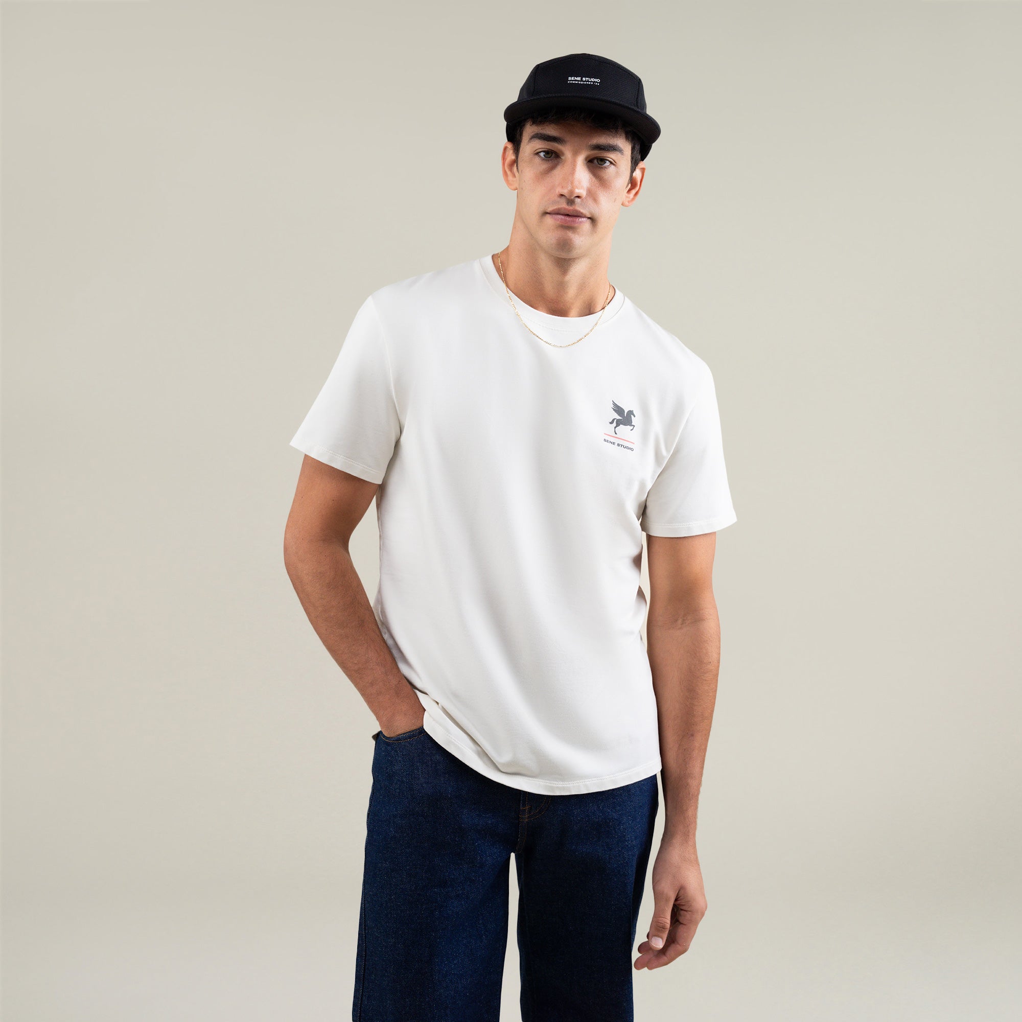 Tags:(Large | 6'1" - 165) Custom t-shirt tee model Jessey in Bone