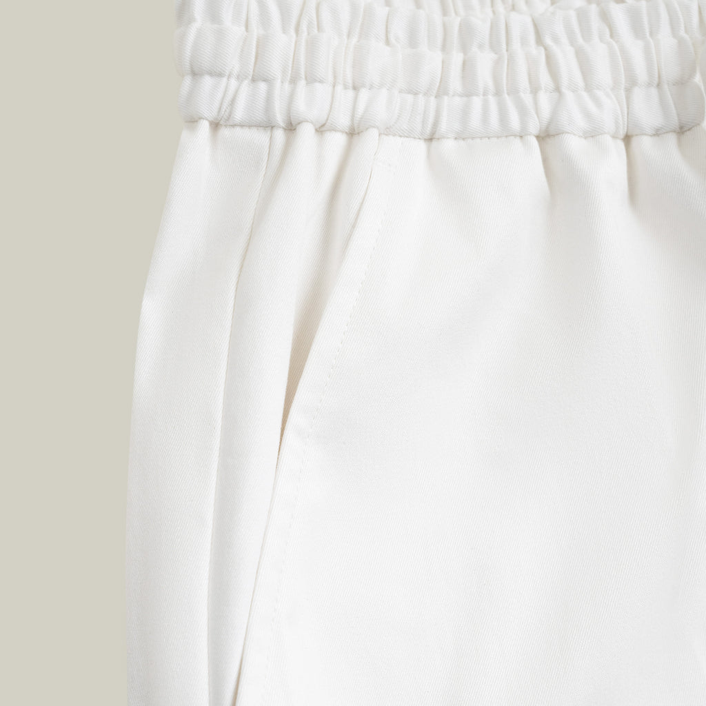 Stretch Cotton Drawstring Wide Leg Pant model Tyler in White