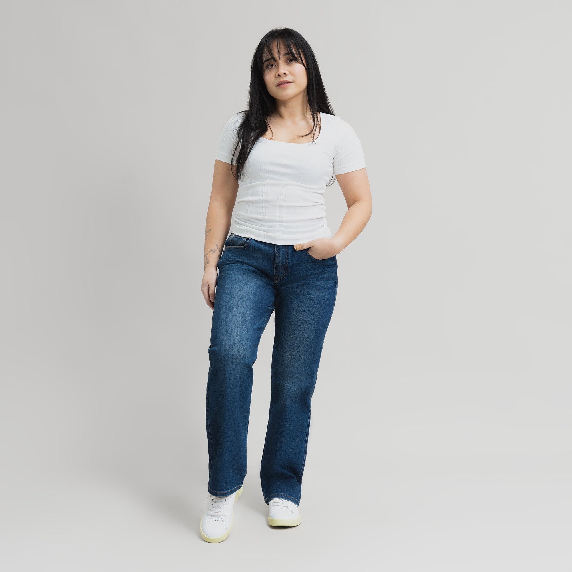 air relaxed women's jeans model Gem in Sur Blue