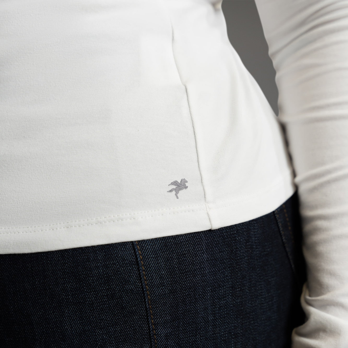 Custom longsleeve t-shirt on model Averi in White