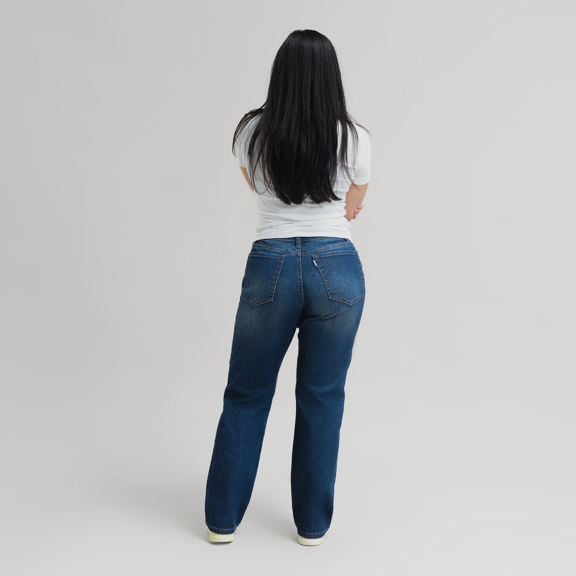 air relaxed women's jeans model Gem in Sur Blue