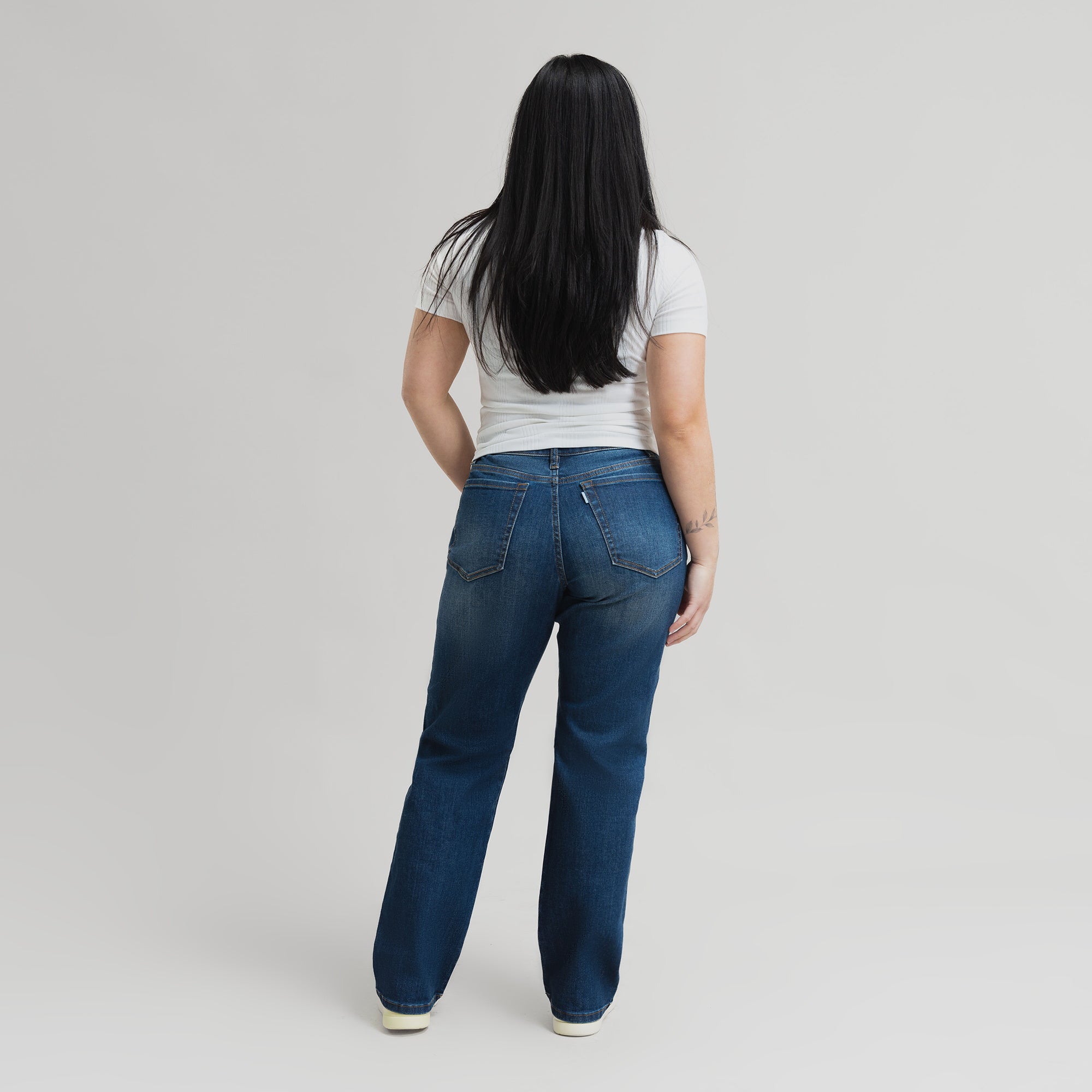air relaxed women's jeans model Gem in Sur Blue