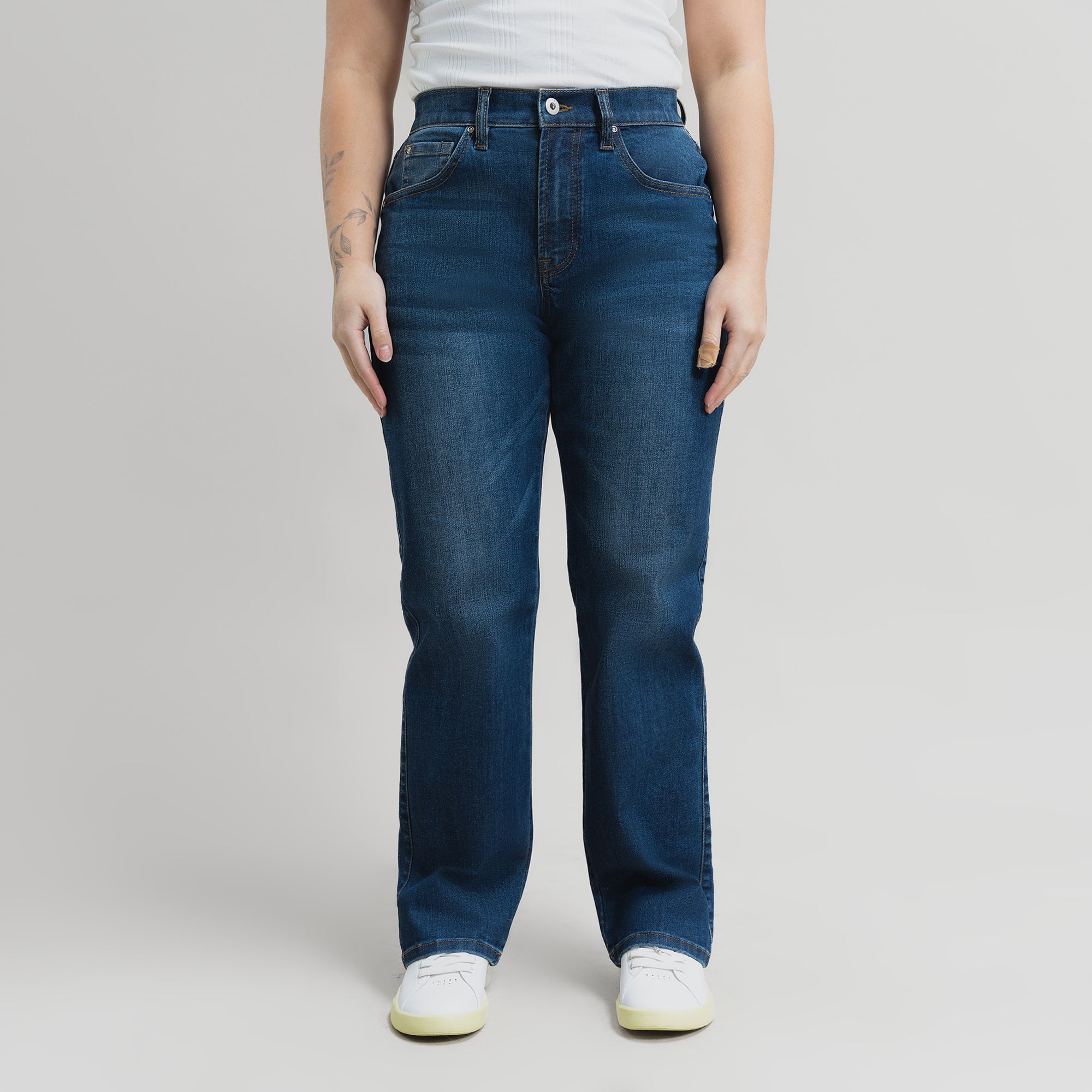 air relaxed women's jeans model Gem in Sur Blue