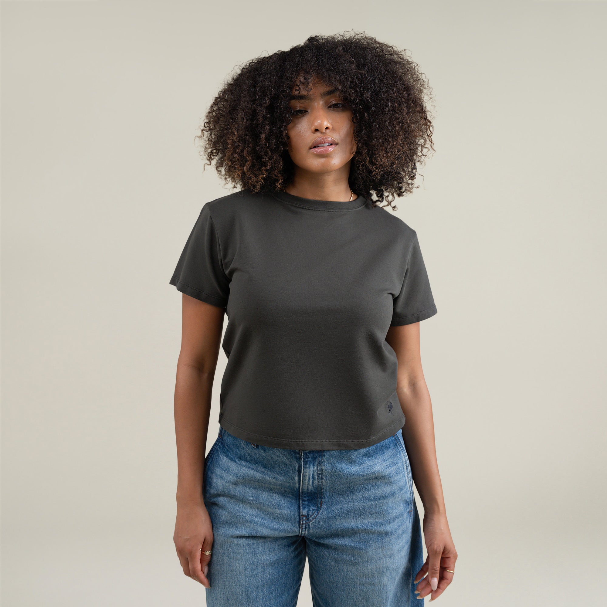 Tags:(Medium) Custom t-shirt tee model Melissa in Smoke