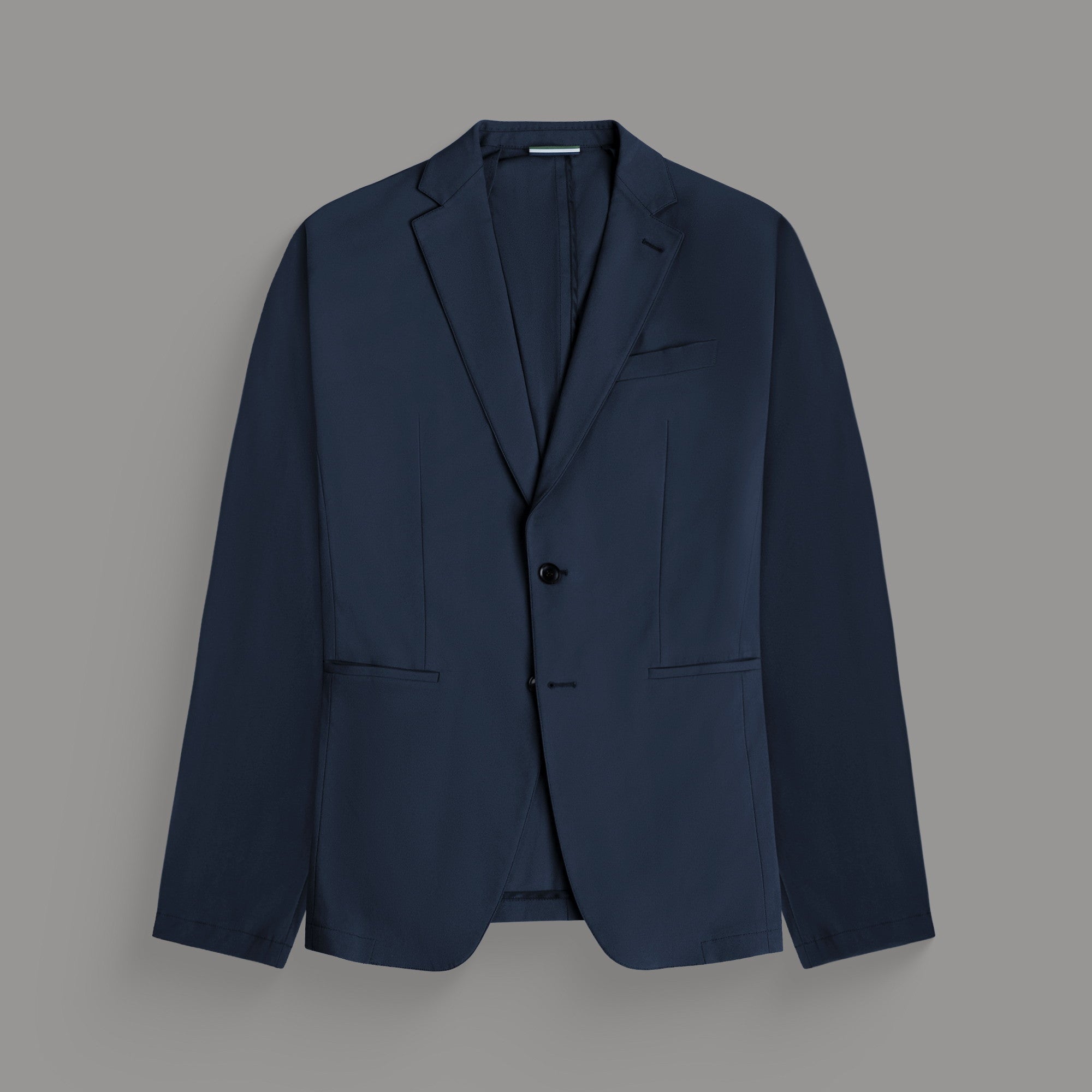 custom suit model Guillermo in Navy