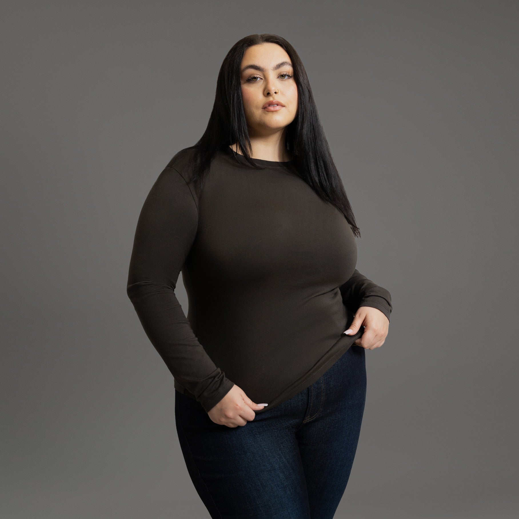 Custom longsleeve t-shirt on model Averi in Ash