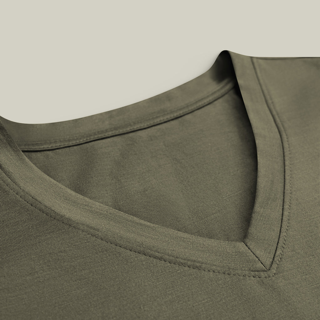Tags:(6’2" - 180 lbs|Large) Custom t-shirt tee model Matteo in Flint