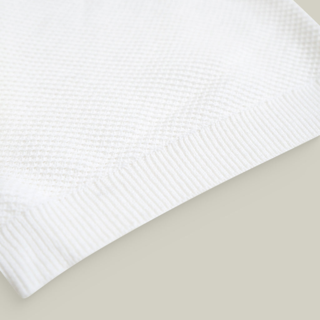 Buttonless Knit Polo model Tyler in White