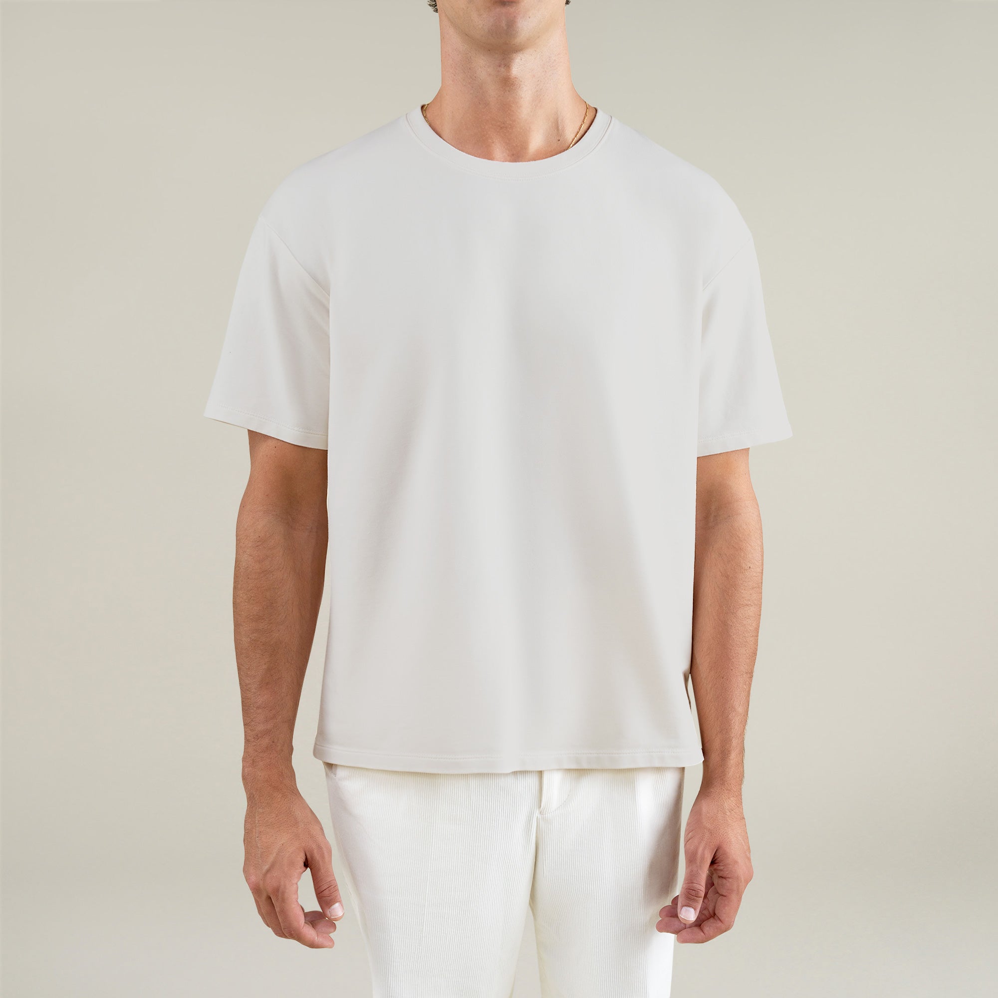 Tags:(Large | 6'1" - 165) Custom t-shirt tee model Jessey in Bone