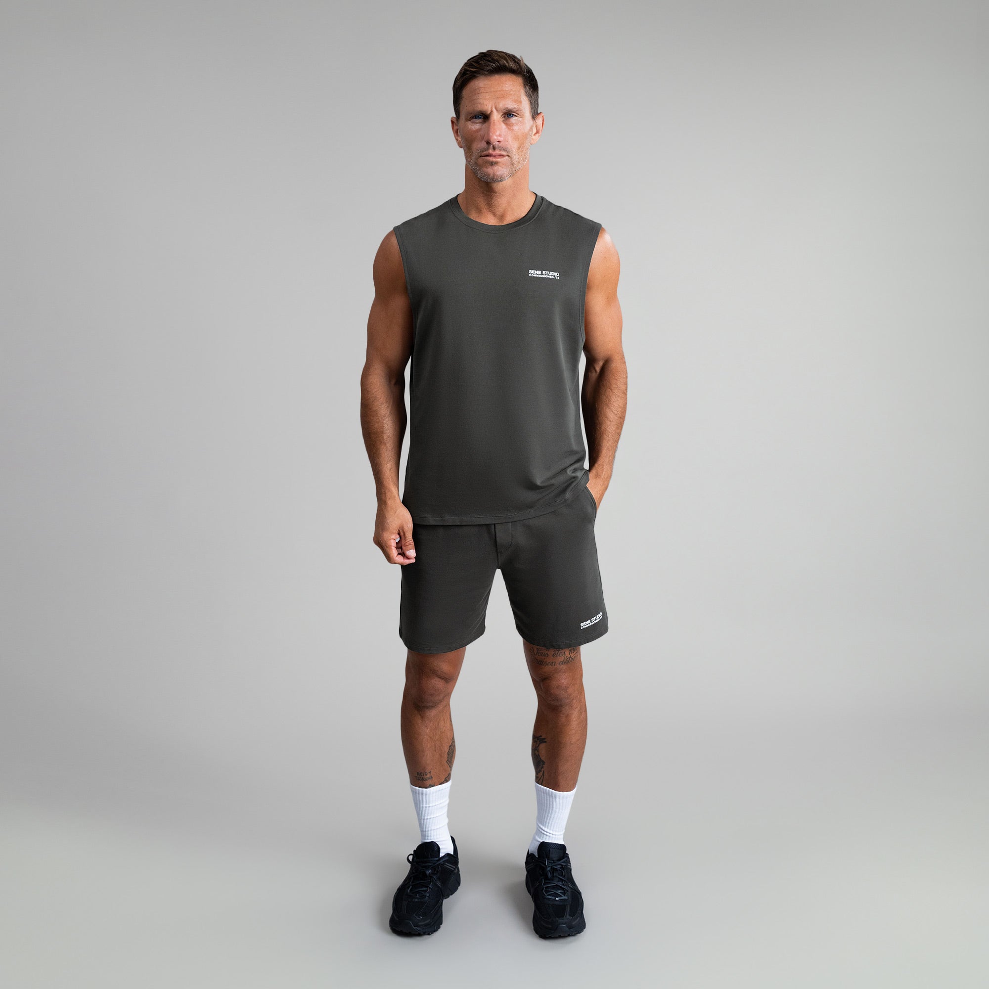 Tags:(6'0" - 180 lbs|Large) custom t-shirt tee model Tyler in Smoke