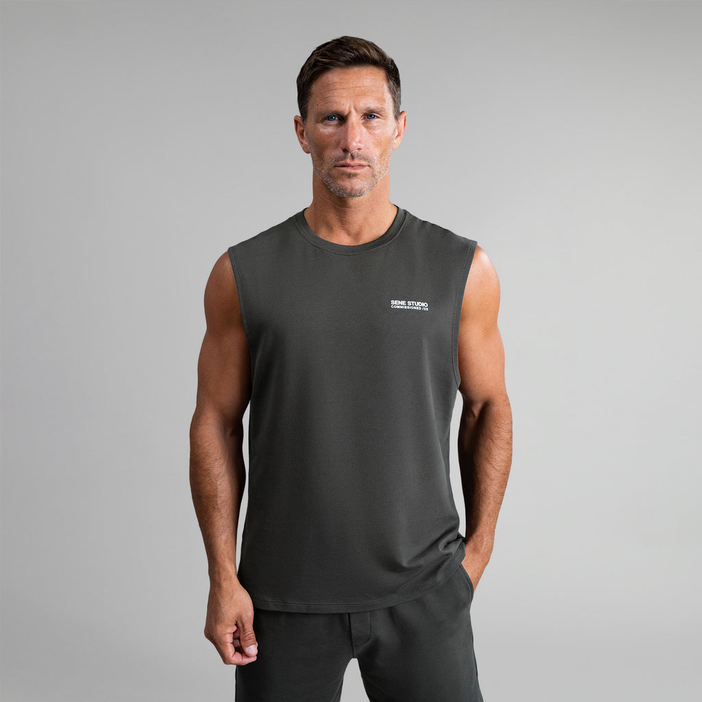 Tags:(6'0" - 180 lbs|Large) custom t-shirt tee model Tyler in Smoke