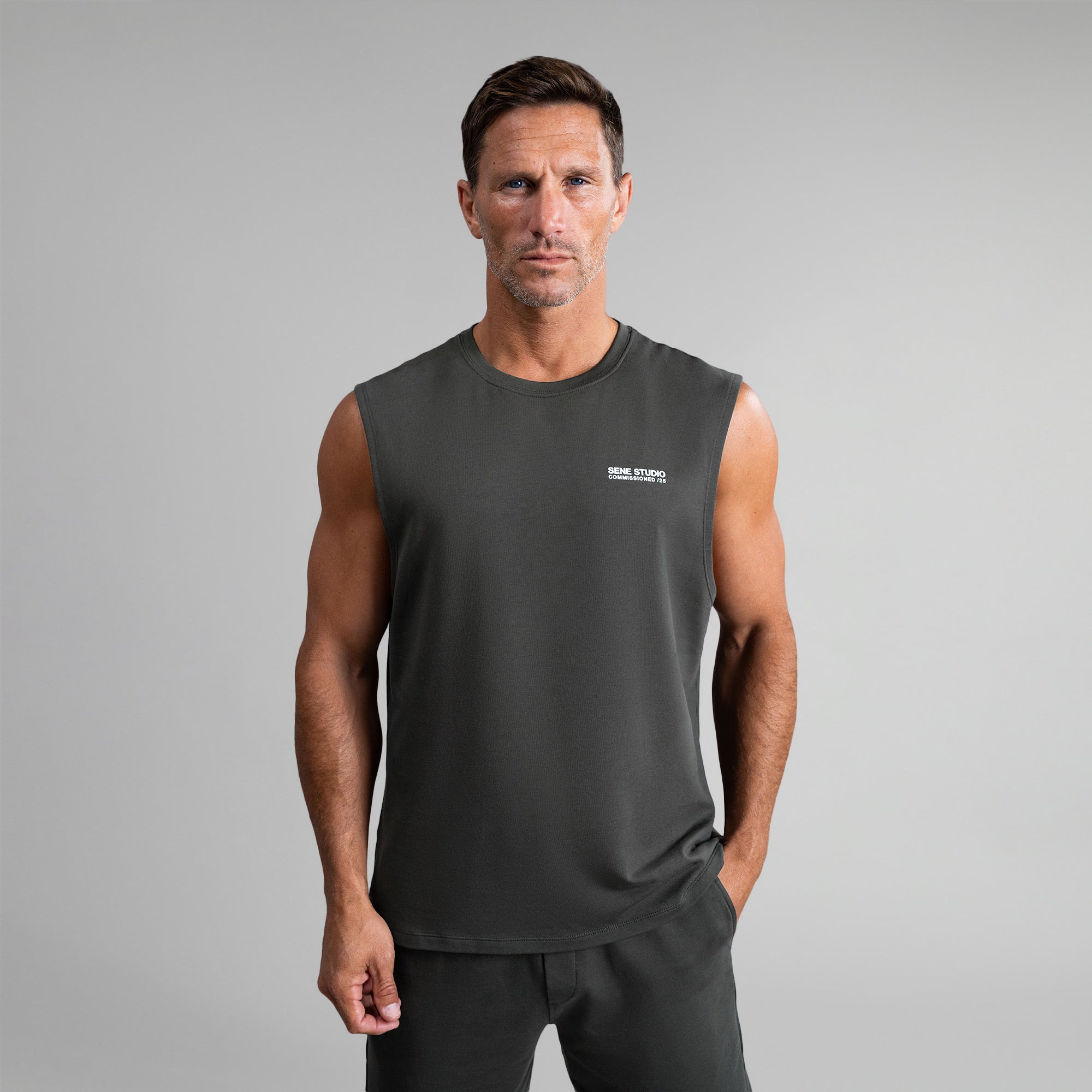 Tags:(6'0" - 180 lbs|Large) custom t-shirt tee model Tyler in Smoke