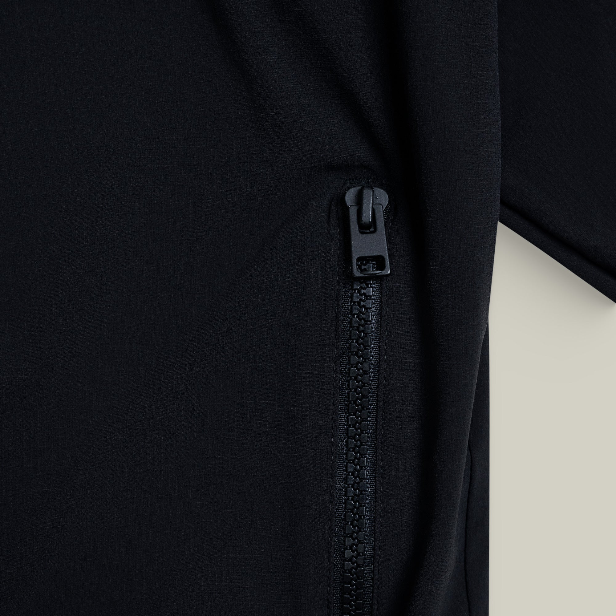 Tags:(Large | 6’2 - 180) Ultralight Nylon Flex Shorts model Kive in Black