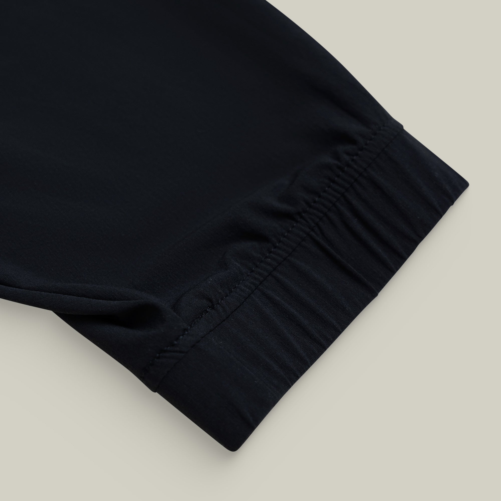 Tags:(Large | 6’2 - 180) Ultralight Nylon Flex Shorts model Kive in Black